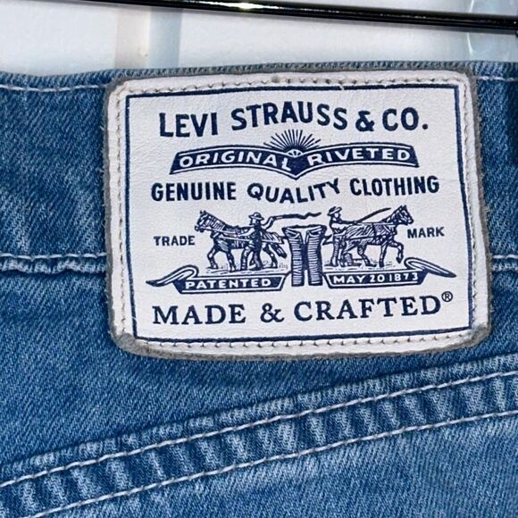 Levis Wedgie Fit Ankle Jeans Women 26 Measure 28x23 White Oak Cone Denim Raw Hem - Picture 6 of 11